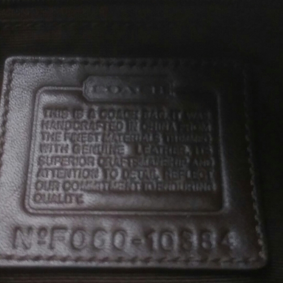 Coach F080-10384 Signature Shoulder Bag - Picture 5 of 6